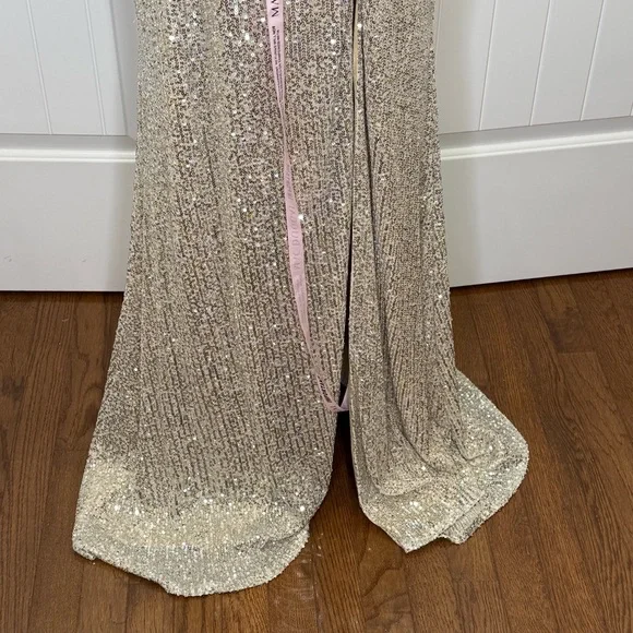 IEENA MAC DUGGAL NUDE SILVER FORMAL DRESS GOWN SEQUIN EMBELLISHED WOMEN’S SZ 12 - Picture 5 of 13